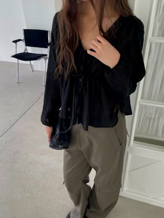 黑色