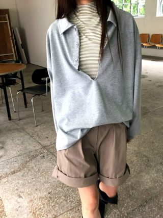 灰色