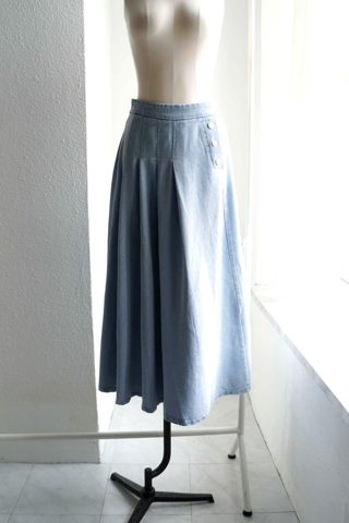 蓝色