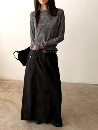灰色