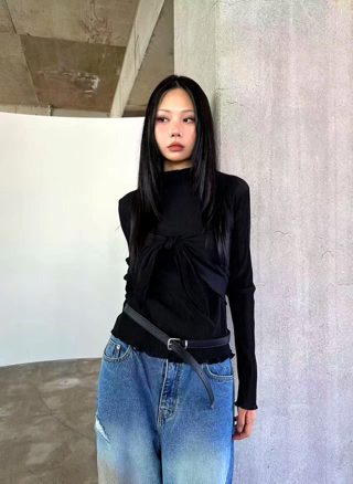 黑色