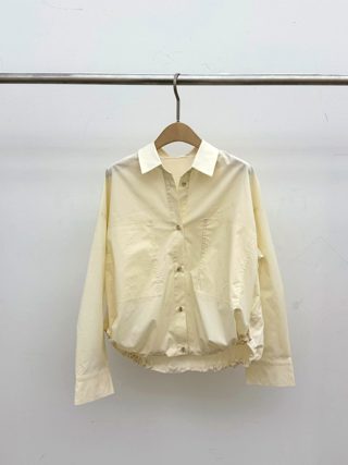黄色