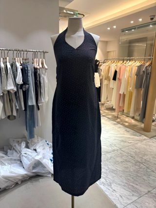 深蓝色