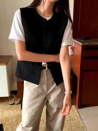 黑色