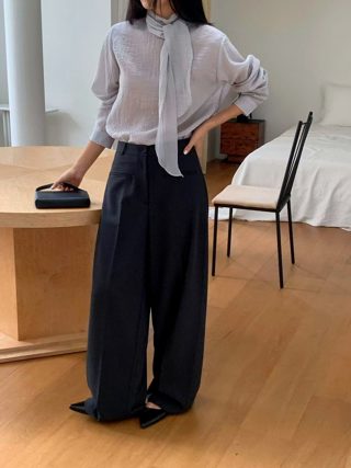 黑色