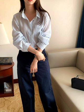 蓝色