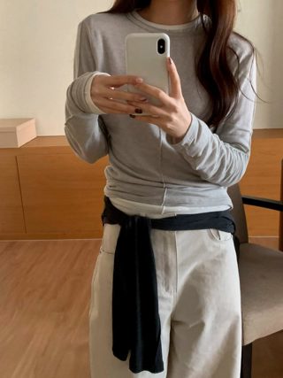 灰色