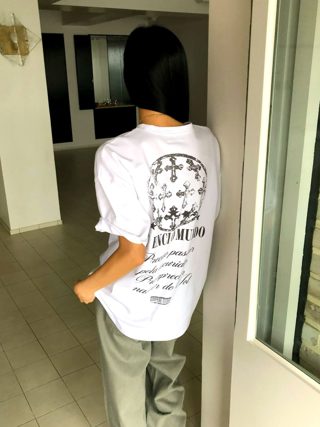 白色