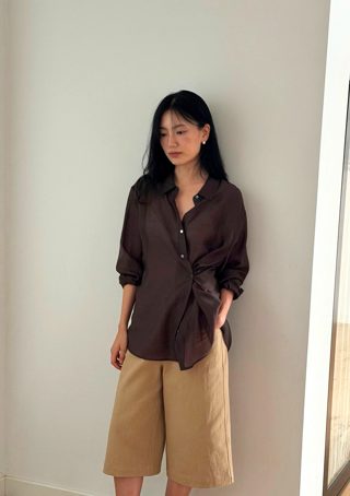 深棕色