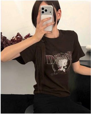深棕色