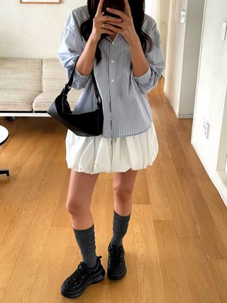 黑色