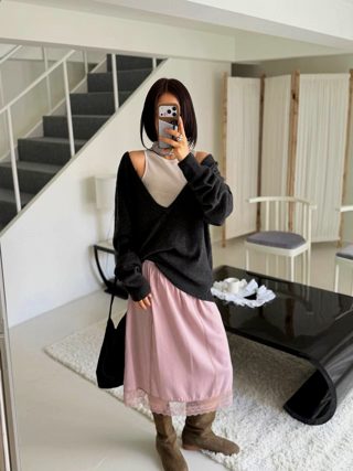 黑色