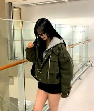 军绿色