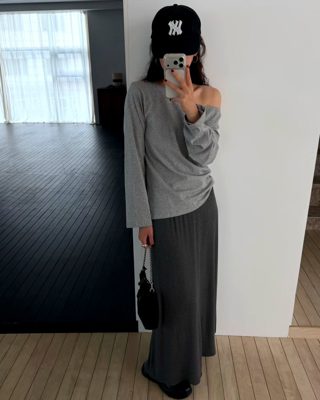 灰色