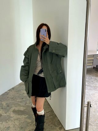 军绿色