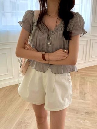 白色