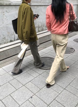 卡其色