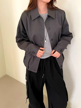 灰色