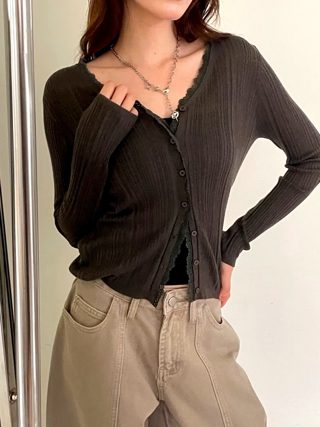 深棕色
