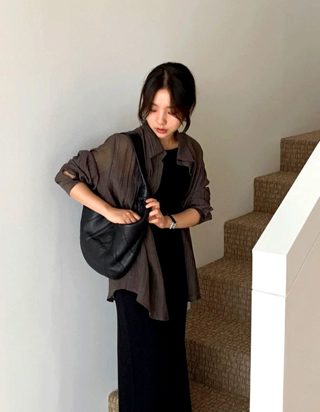 咖啡色