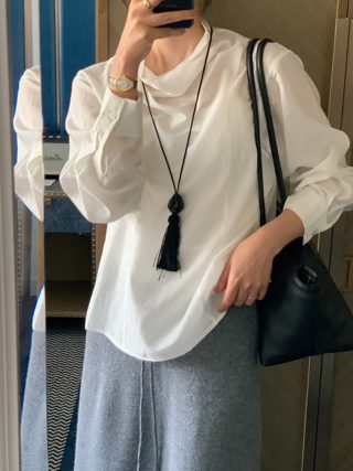 白色