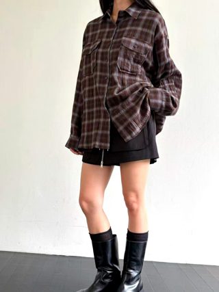深棕色