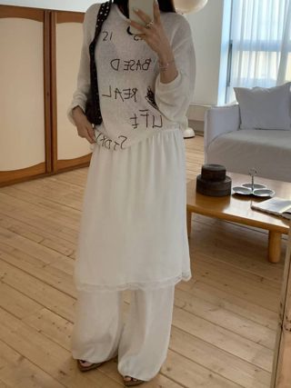 白色