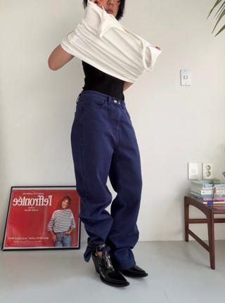 黄色