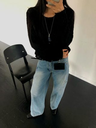 黑色