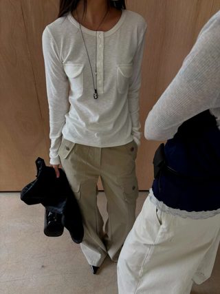 灰色