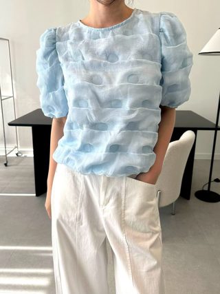 蓝色