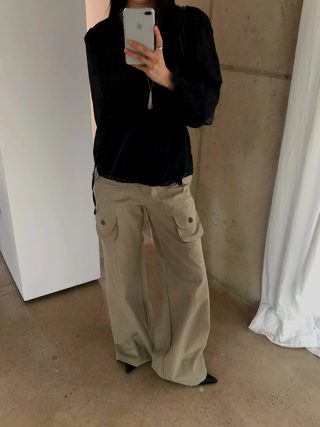黑色