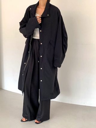 黑色