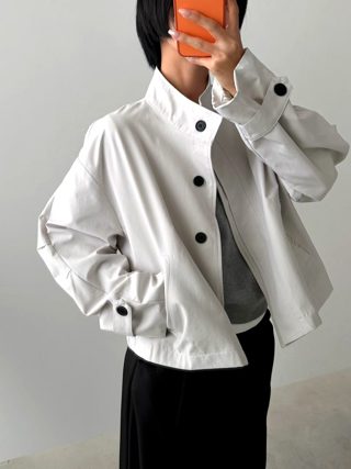 白色