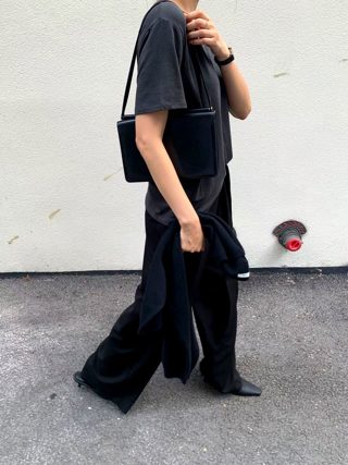白色