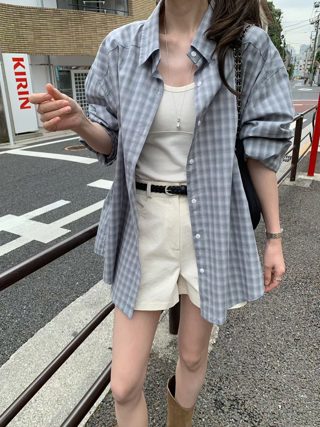 蓝色