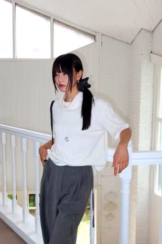 白色