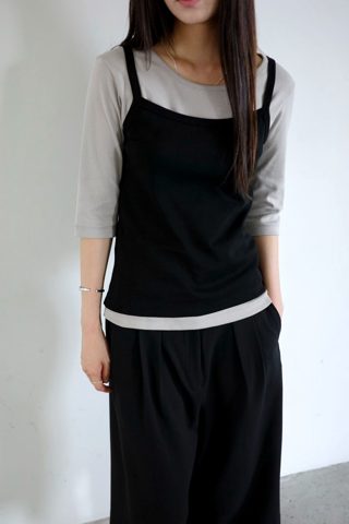 黑色