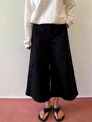 黑色