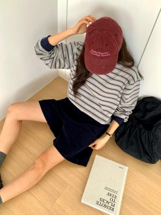 灰色