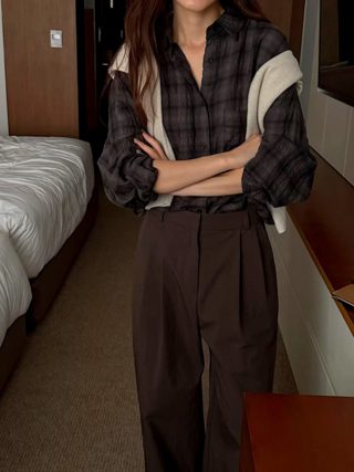 藏青色