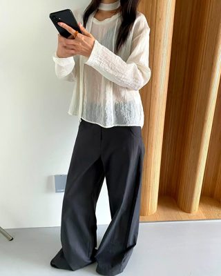 黑色