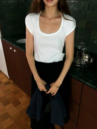 白色