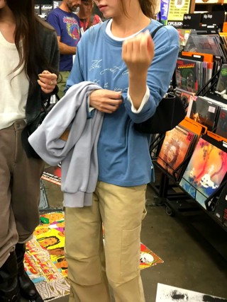 蓝色