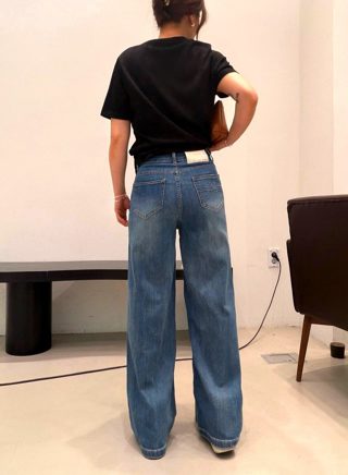蓝色