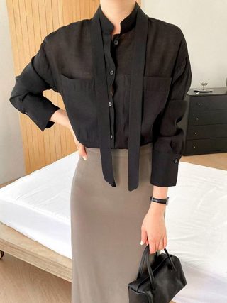 黑色