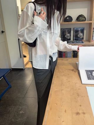 灰色