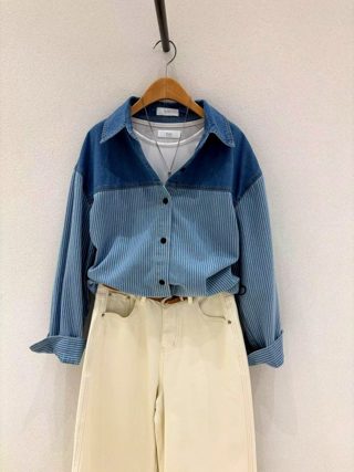 蓝色
