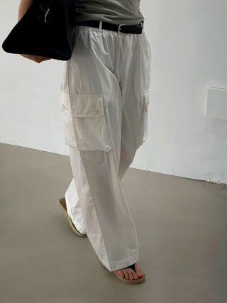 白色