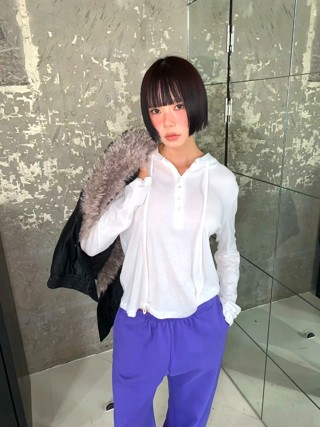 白色